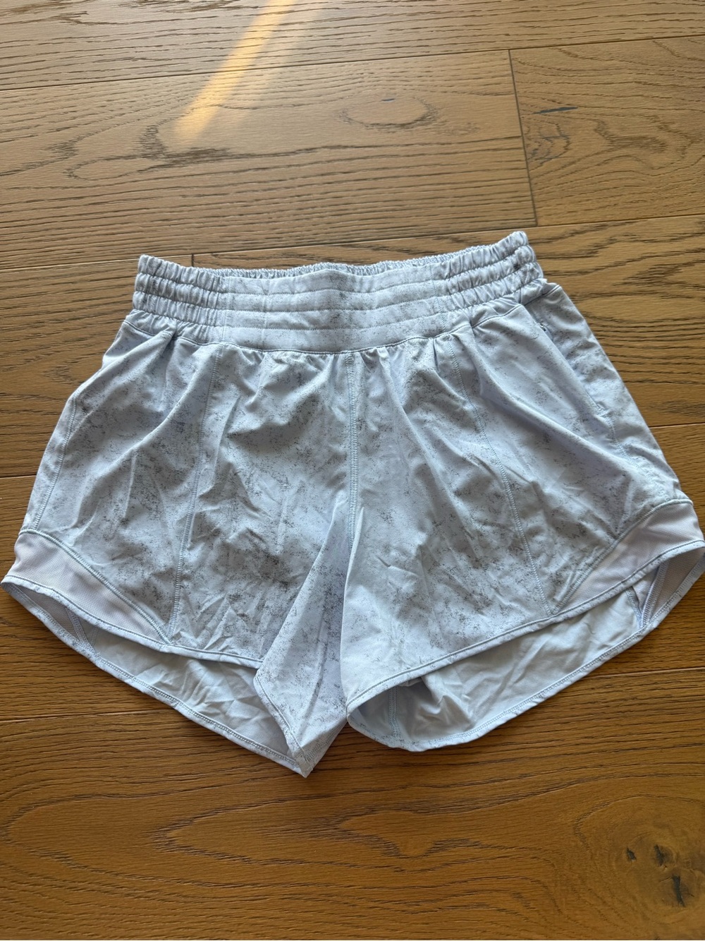 lululemon athletica powder blue and gray Hottie Hot Shorts